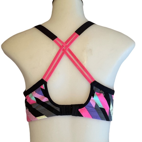 VICTORIA’S SECRET VSX 34B Sports Bra - Picture 2 of 9